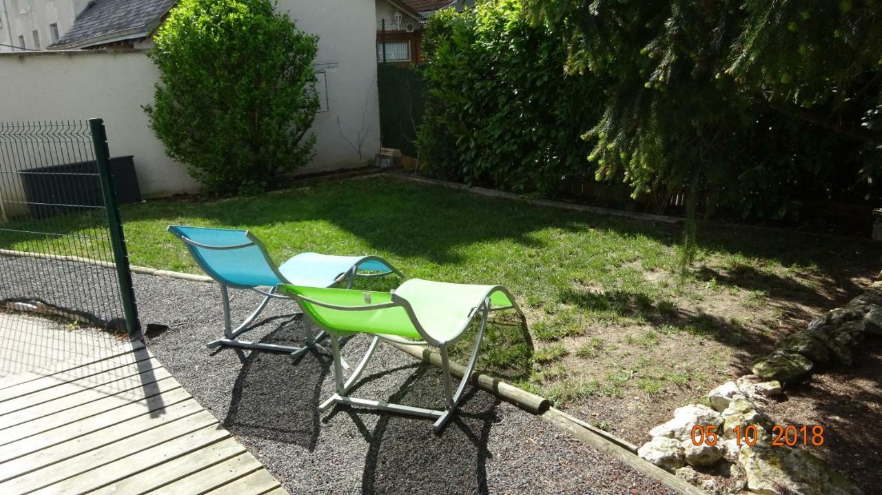 Maison De Ville Avec Jardin Et Parking Blois Esterno foto